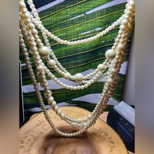 VTG| WHBM Faux Pearl Body Pearls ✨💛